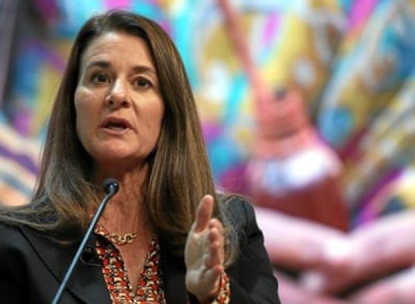 A woman, Melinda French Gates, giving a speech